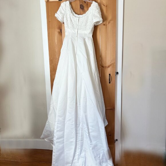 Wedding Gown - Lady Eleanor Wedding Gown - Lady Eleanor